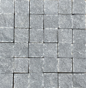 Брусчатка гранитная 100*100*60мм из долерита пилено-колотая