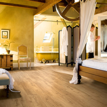 Ламинат Quick-Step IMPRESSIVE IM1848 Дуб Классический Натуральный 32 кл 1380х190х8 мм 